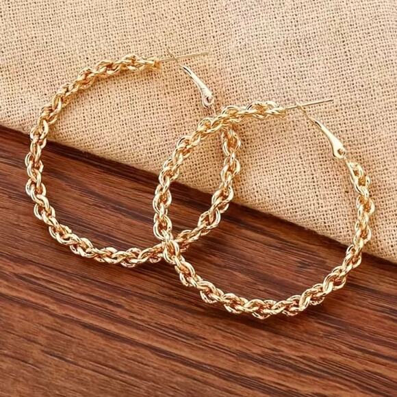 Chunky Gold Chain Hoop Earrings - Picture 1 of 2